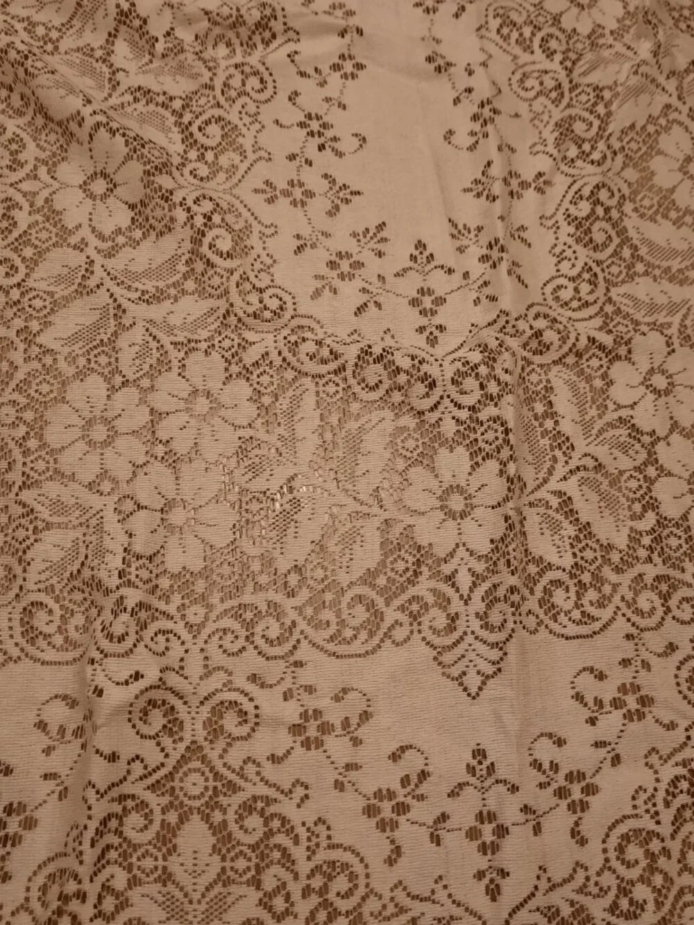 Vintage Off White Floral Lace Tablecloth 67x116 Rectangular Scalloped Edge